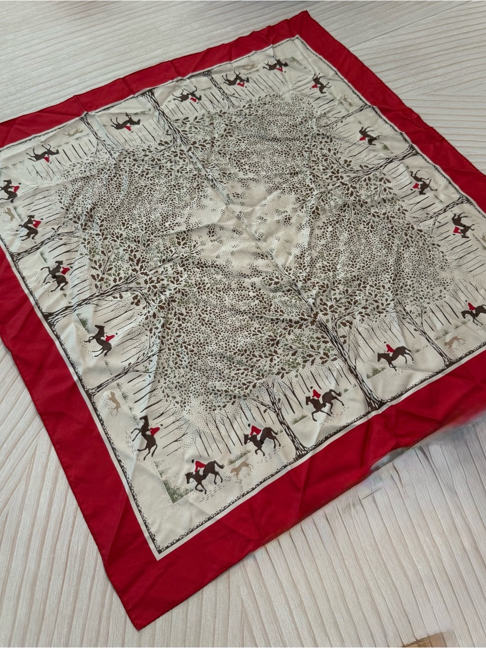 Talbots Red and Cream Equestrian Print Silk Scarf vintage - Picture 6 of 6